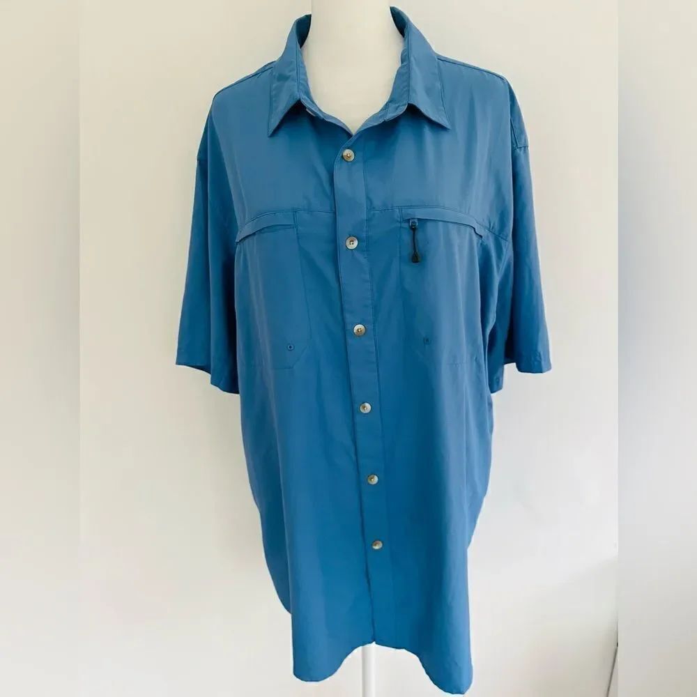 White Sierra men's blue short sleeve ventilated fishing/outdoor shirt size L.